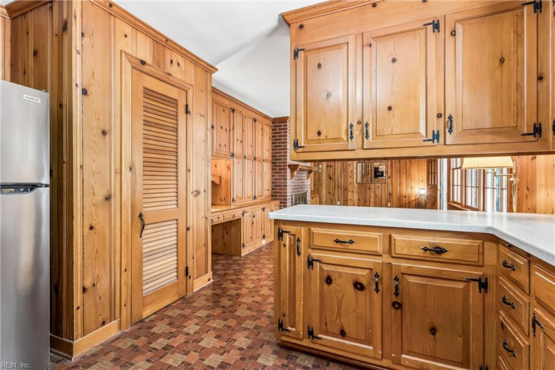 Photo 17 of 45 residential for sale in Newport News virginia