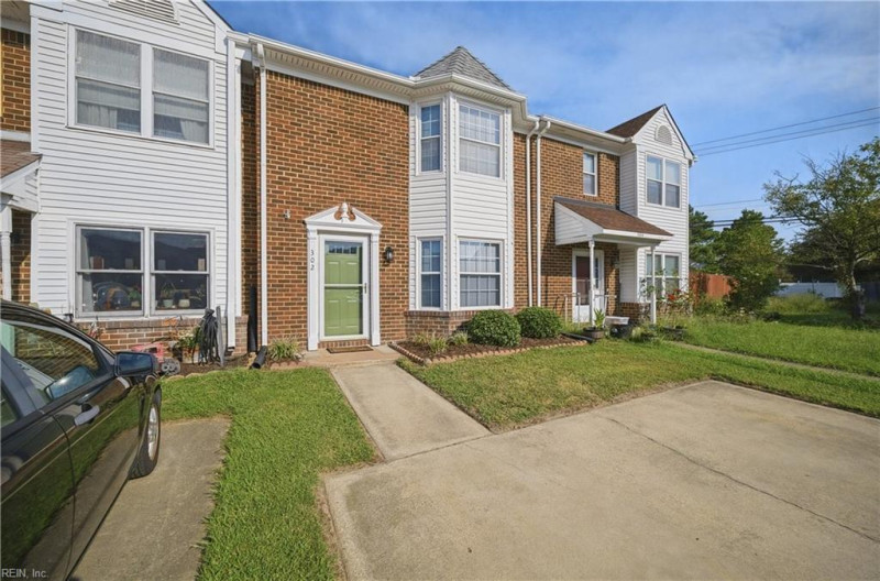 Photo 2 of 35 residential for sale in Chesapeake virginia Photo 2 of 35 residential for sale in Chesapeake virginia