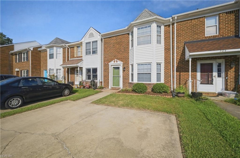 Photo 3 of 35 residential for sale in Chesapeake virginia Photo 3 of 35 residential for sale in Chesapeake virginia