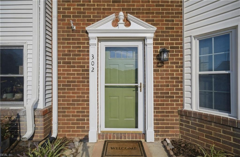 Photo 4 of 35 residential for sale in Chesapeake virginia Photo 4 of 35 residential for sale in Chesapeake virginia
