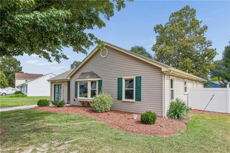 Photo 3 of 36 residential for sale in Newport News virginia Photo 3 of 36 residential for sale in Newport News virginia