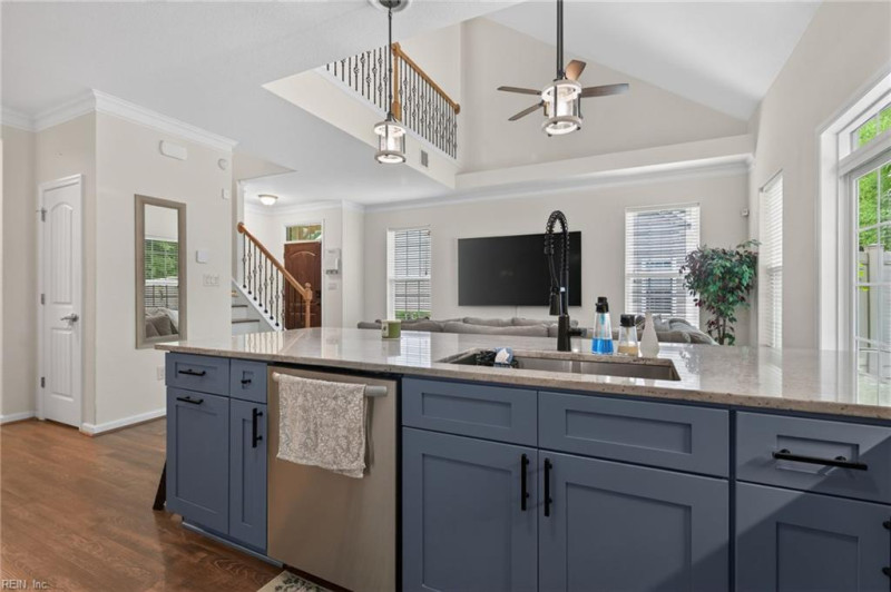 Photo 11 of 50 residential for sale in Chesapeake virginia