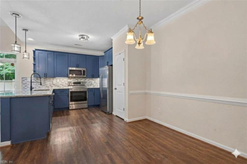 Photo 12 of 50 residential for sale in Chesapeake virginia