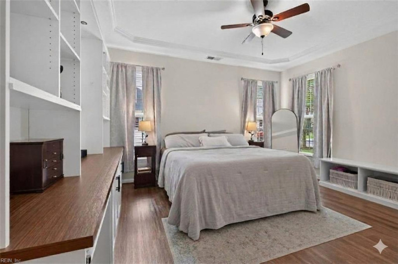 Photo 19 of 50 residential for sale in Chesapeake virginia