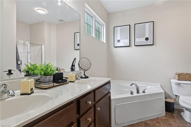 Photo 25 of 50 residential for sale in Chesapeake virginia