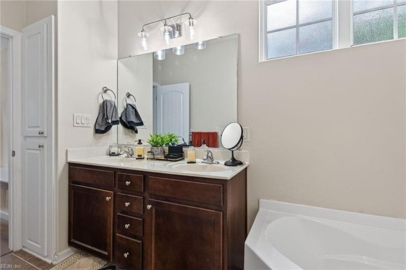 Photo 26 of 50 residential for sale in Chesapeake virginia