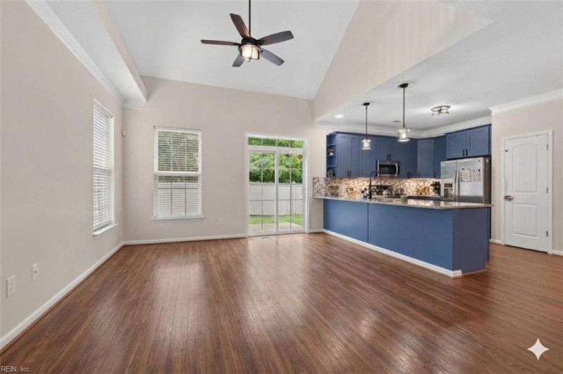 Photo 3 of 50 residential for sale in Chesapeake virginia