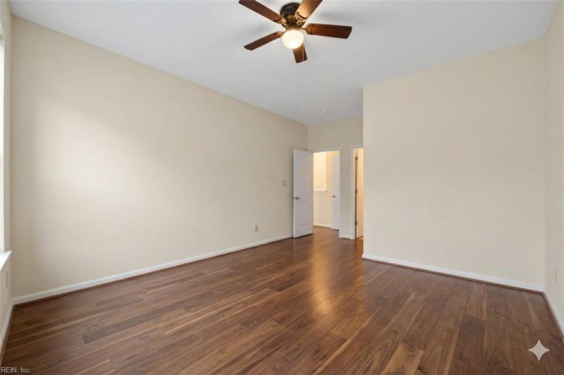 Photo 34 of 50 residential for sale in Chesapeake virginia
