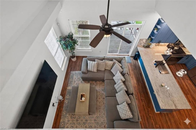 Photo 8 of 50 residential for sale in Chesapeake virginia