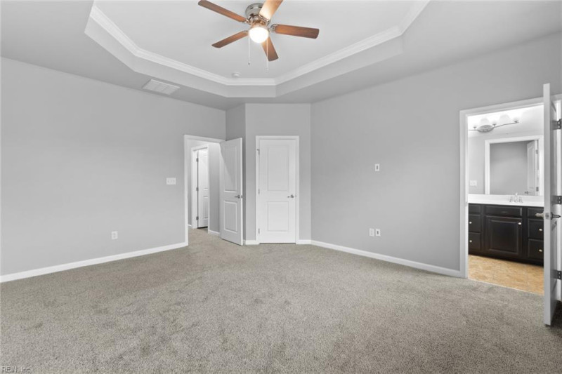 Photo 16 of 35 residential for sale in Chesapeake virginia