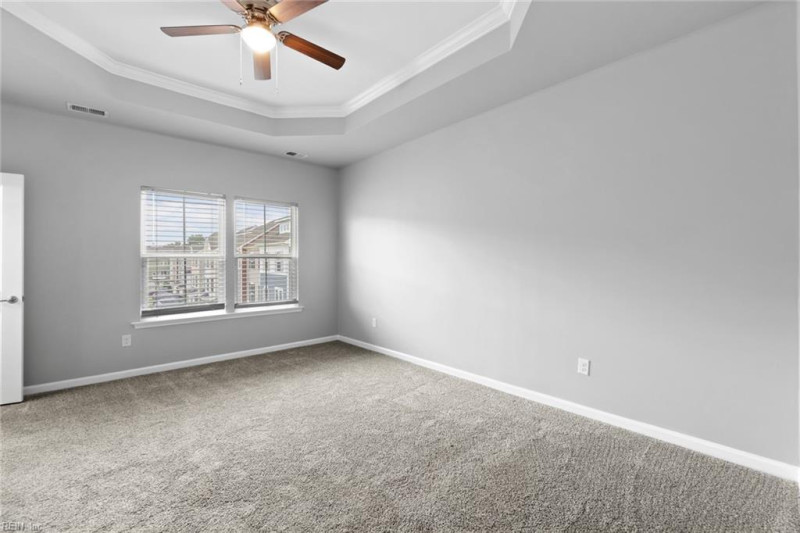 Photo 17 of 35 residential for sale in Chesapeake virginia