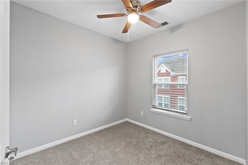 Photo 21 of 35 residential for sale in Chesapeake virginia