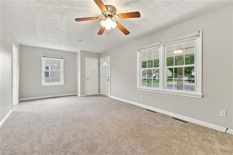 Photo 6 of 43 residential for sale in Newport News virginia Photo 6 of 43 residential for sale in Newport News virginia