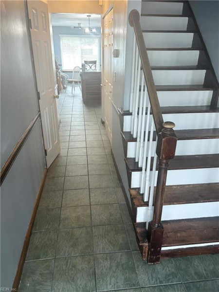Photo 2 of 34 residential for sale in Chesapeake virginia