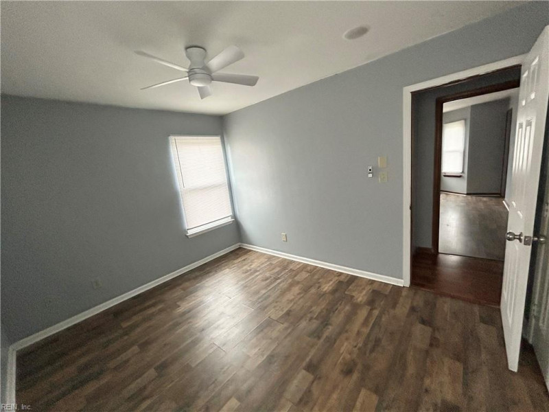 Photo 23 of 34 residential for sale in Chesapeake virginia