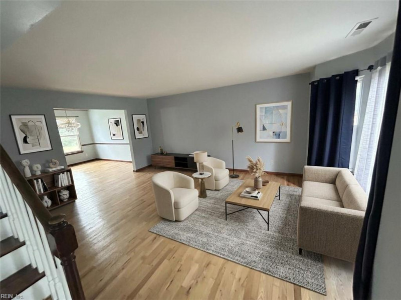 Photo 3 of 34 residential for sale in Chesapeake virginia