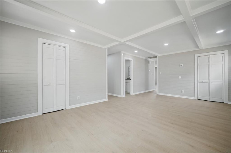 Photo 19 of 45 residential for sale in Chesapeake virginia