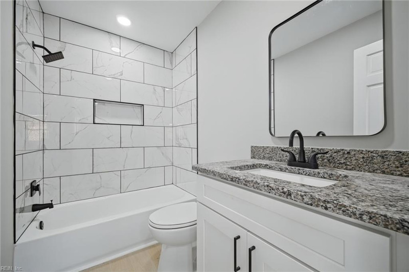Photo 20 of 45 residential for sale in Chesapeake virginia
