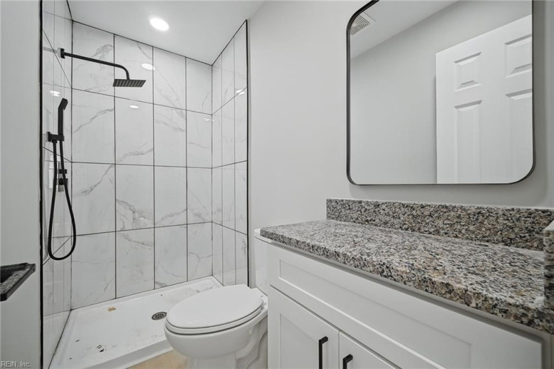Photo 30 of 45 residential for sale in Chesapeake virginia