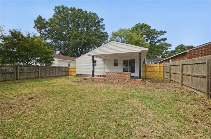 Photo 40 of 45 residential for sale in Chesapeake virginia