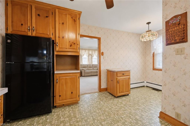 Photo 13 of 39 residential for sale in Chesapeake virginia Photo 13 of 39 residential for sale in Chesapeake virginia