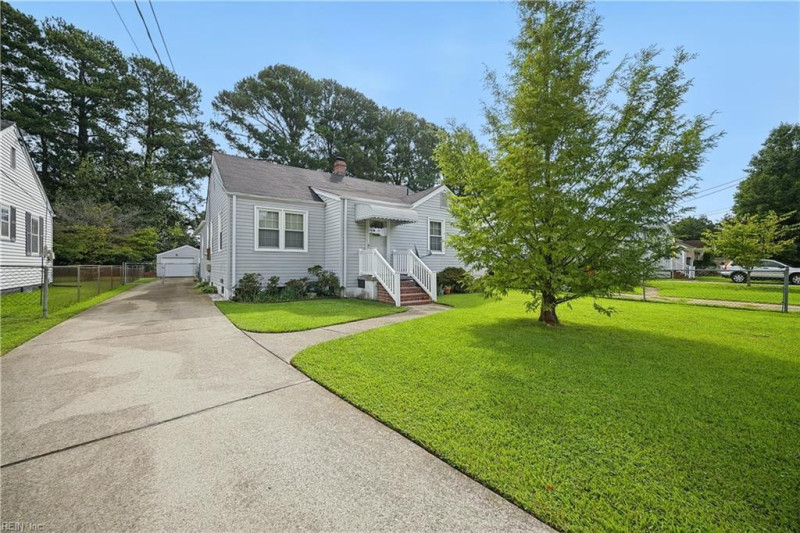 Photo 2 of 39 residential for sale in Chesapeake virginia Photo 2 of 39 residential for sale in Chesapeake virginia