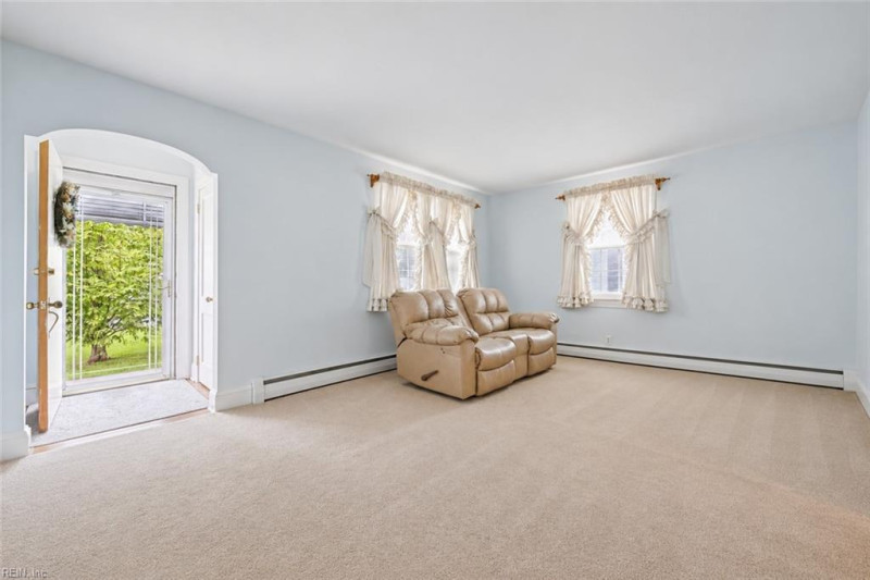 Photo 4 of 39 residential for sale in Chesapeake virginia Photo 4 of 39 residential for sale in Chesapeake virginia
