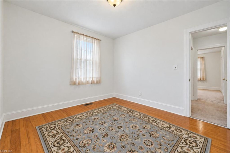 Photo 9 of 39 residential for sale in Chesapeake virginia Photo 9 of 39 residential for sale in Chesapeake virginia
