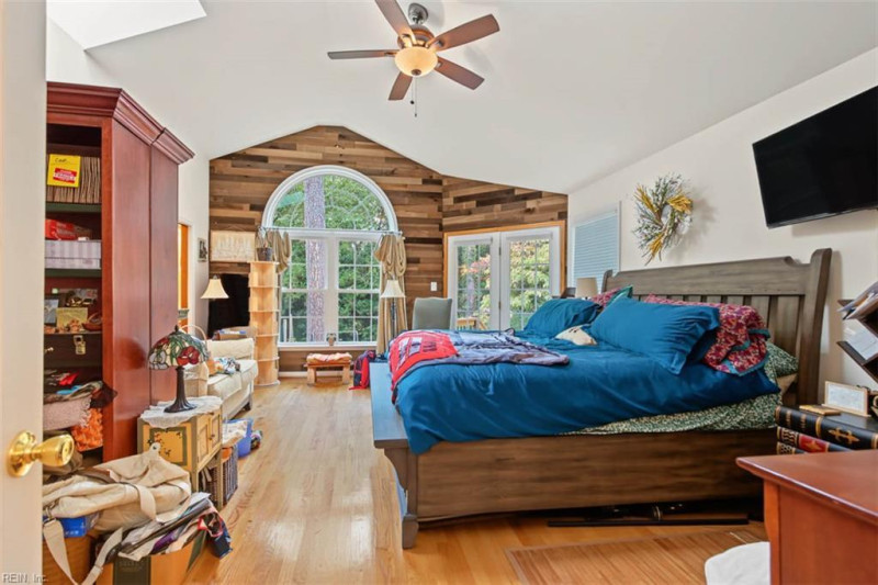 Photo 12 of 21 residential for sale in York County virginia
