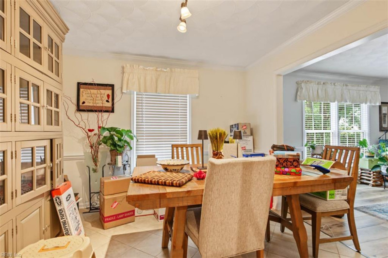 Photo 6 of 21 residential for sale in York County virginia