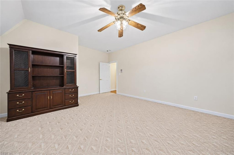 Photo 17 of 50 residential for sale in Chesapeake virginia Photo 17 of 50 residential for sale in Chesapeake virginia