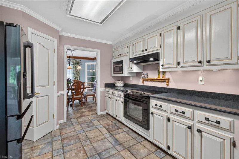 Photo 12 of 36 residential for sale in Chesapeake virginia Photo 12 of 36 residential for sale in Chesapeake virginia