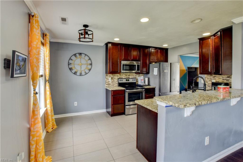 Photo 15 of 47 residential for sale in Chesapeake virginia Photo 15 of 47 residential for sale in Chesapeake virginia