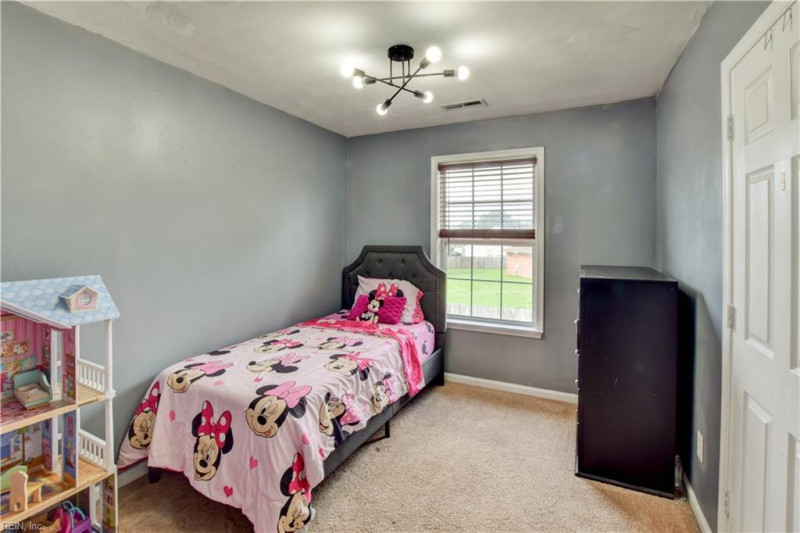 Photo 32 of 47 residential for sale in Chesapeake virginia Photo 32 of 47 residential for sale in Chesapeake virginia