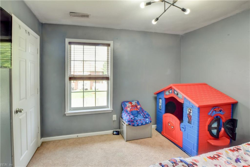 Photo 35 of 47 residential for sale in Chesapeake virginia Photo 35 of 47 residential for sale in Chesapeake virginia