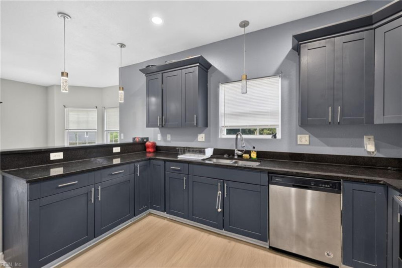 Photo 14 of 34 residential for sale in Norfolk virginia
