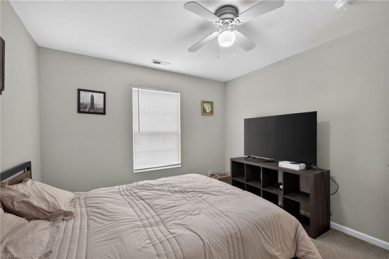 Photo 17 of 34 residential for sale in Norfolk virginia