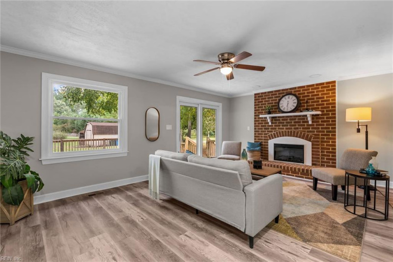 Photo 11 of 49 residential for sale in Poquoson virginia
