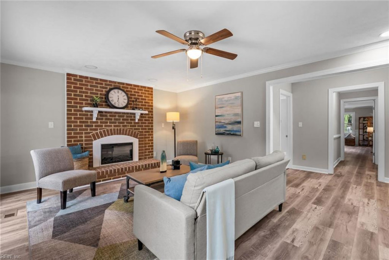 Photo 12 of 49 residential for sale in Poquoson virginia
