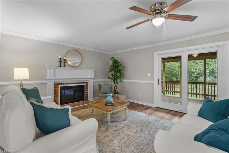 Photo 4 of 49 residential for sale in Poquoson virginia