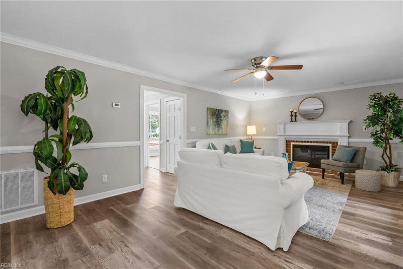 Photo 5 of 49 residential for sale in Poquoson virginia