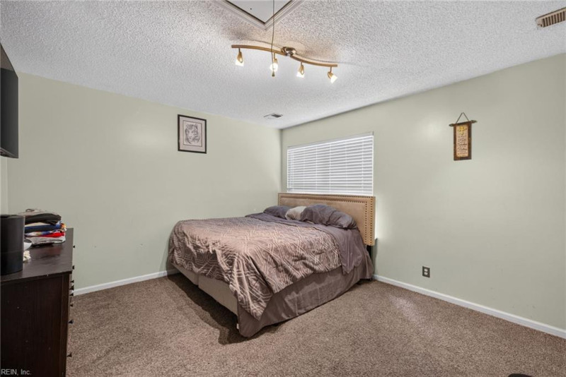 Photo 14 of 29 residential for sale in Virginia Beach virginia