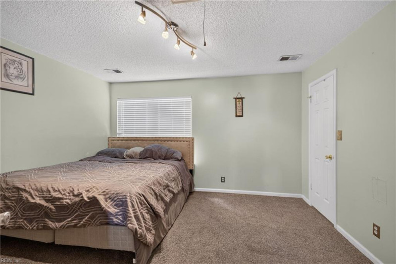 Photo 15 of 29 residential for sale in Virginia Beach virginia
