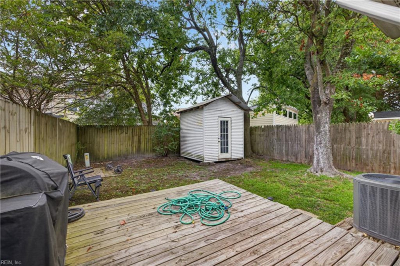 Photo 25 of 29 residential for sale in Virginia Beach virginia