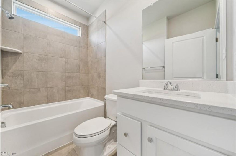 Photo 14 of 37 residential for sale in Suffolk virginia