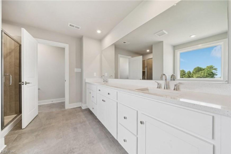 Photo 19 of 37 residential for sale in Suffolk virginia