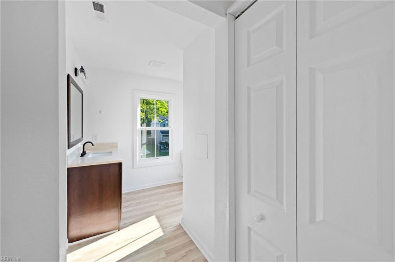 Photo 19 of 37 residential for sale in Norfolk virginia Photo 19 of 37 residential for sale in Norfolk virginia