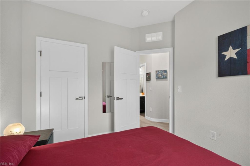Photo 21 of 47 residential for sale in Chesapeake virginia