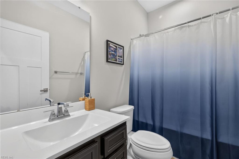 Photo 24 of 47 residential for sale in Chesapeake virginia