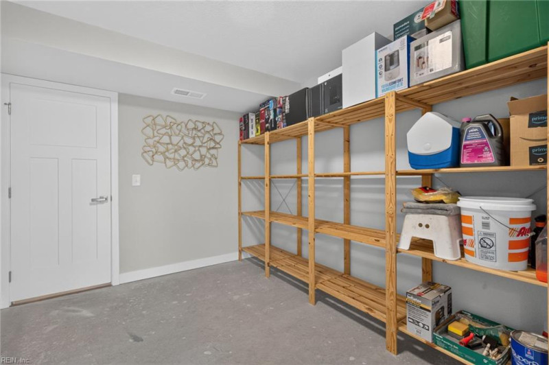 Photo 27 of 47 residential for sale in Chesapeake virginia